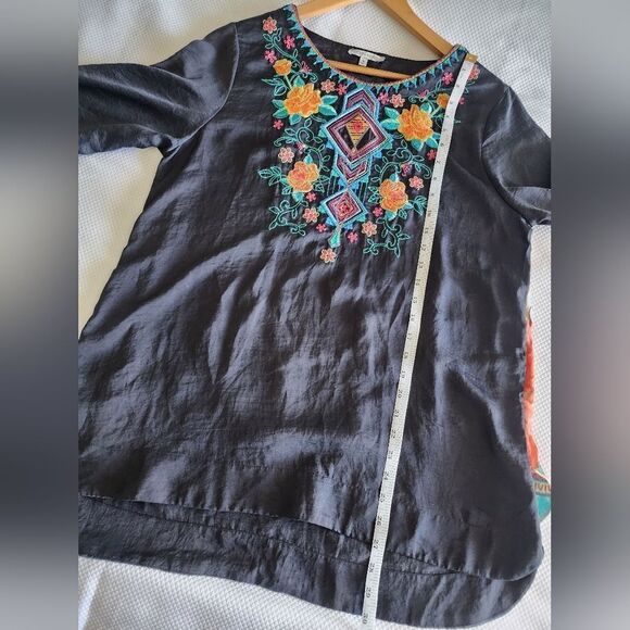 John Mark Black Embellished Tunic with Three-Quarter Sleeves Embroidery - Picture 6 of 10